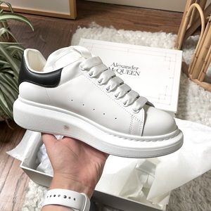 Alexander McQueen Shoes size 9